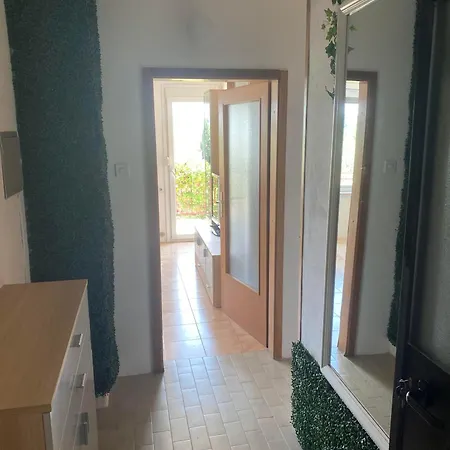 Apartma Bossamarino * קופר