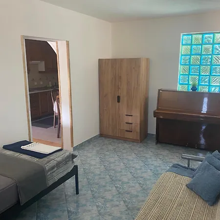 Apartma Bossamarino